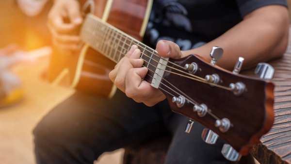 Différentes tailles de guitares - Mazik