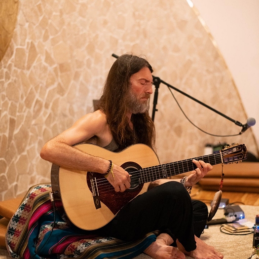 Estas Tonne