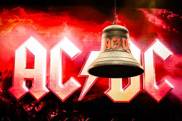 AC/DC