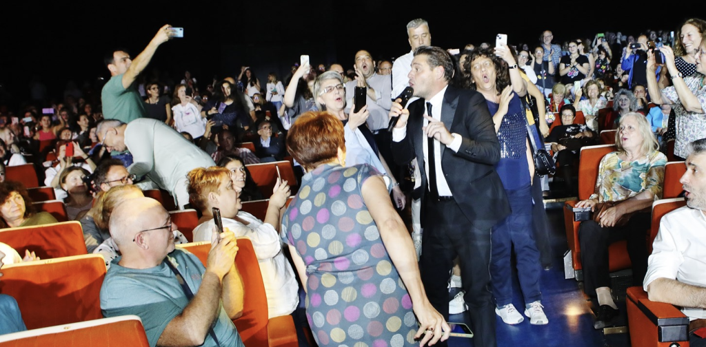 Julien DassinNouvel album L'Amérique Live USA